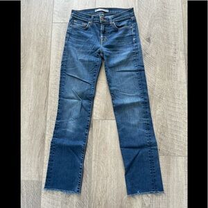 J Brand Cigarette Leg Jeans in Ignite Size 25